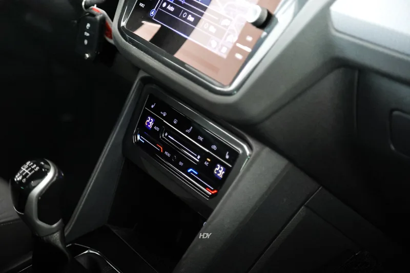 Volkswagen Tiguan 2.0 TDI – fotka 25